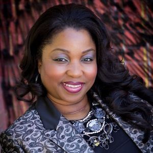 Meet your Posher, Dionne